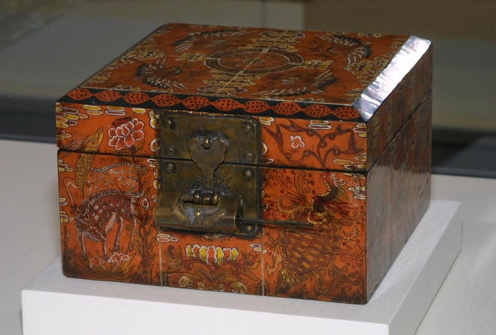 Korean Reverse Painted Accessory Box Hwagak Haem